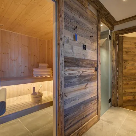 Alpenglow Haven Distinctive Luxury Chalet In Chalet Davos
